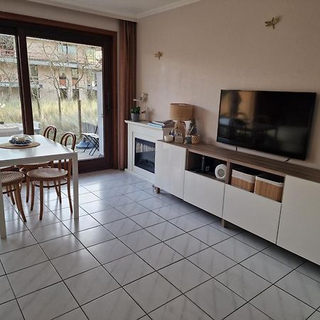 4-Persoons Appartement Met Een Mooi Uitzicht De Panne Exteriör bild