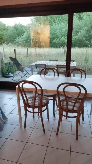 4-Persoons Appartement Met Een Mooi Uitzicht De Panne Exteriör bild