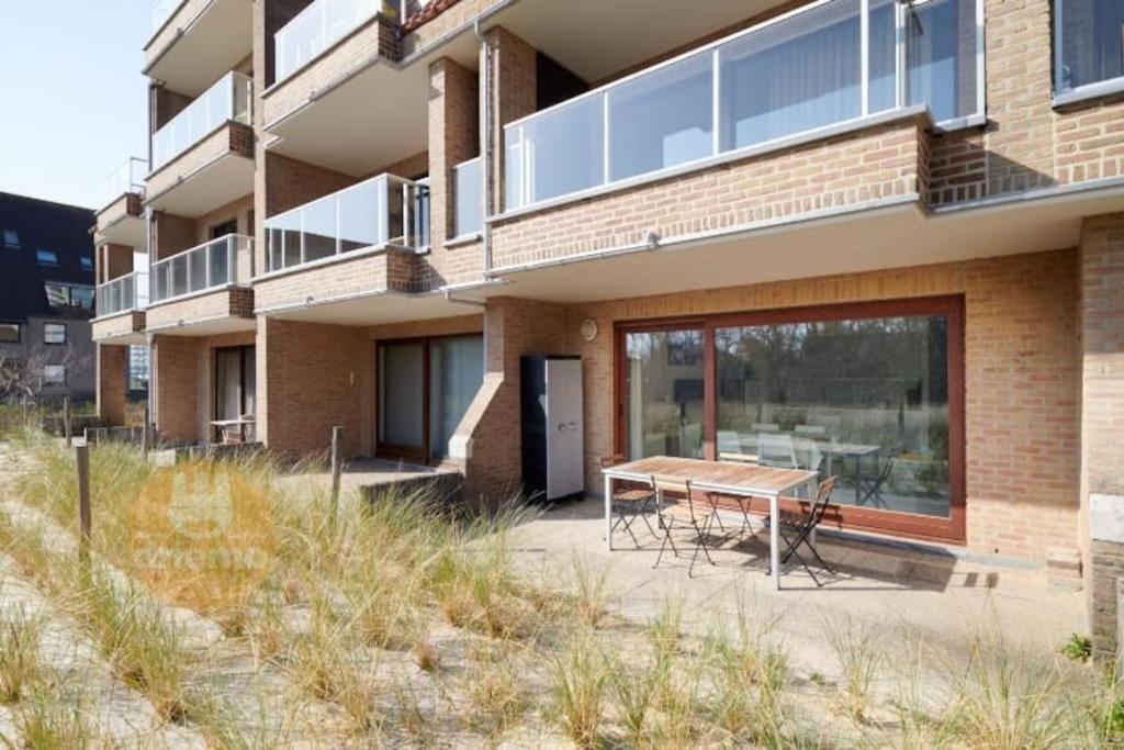 4-Persoons Appartement Met Een Mooi Uitzicht De Panne Exteriör bild