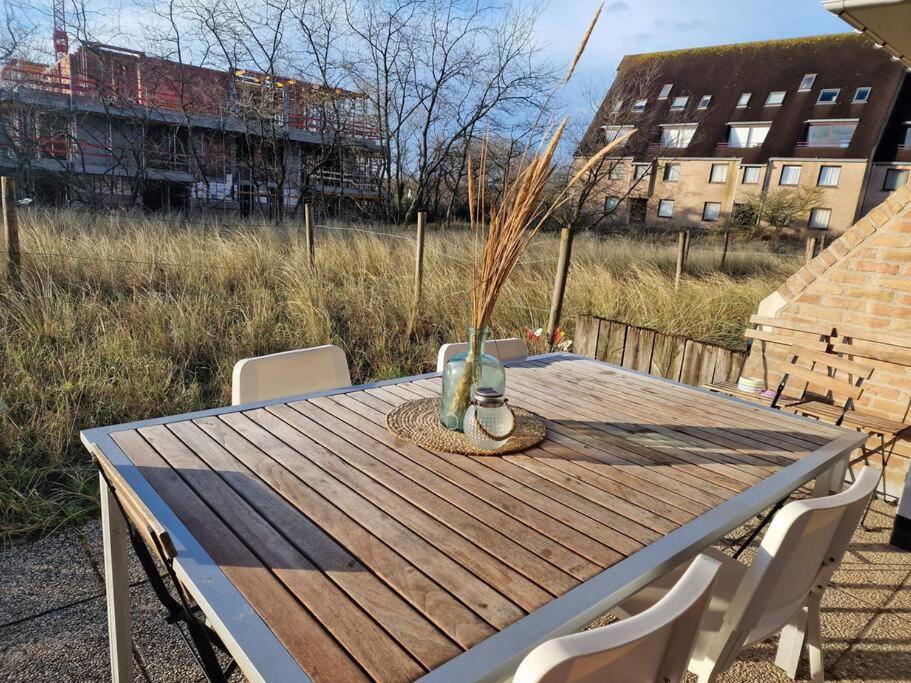 4-Persoons Appartement Met Een Mooi Uitzicht De Panne Exteriör bild